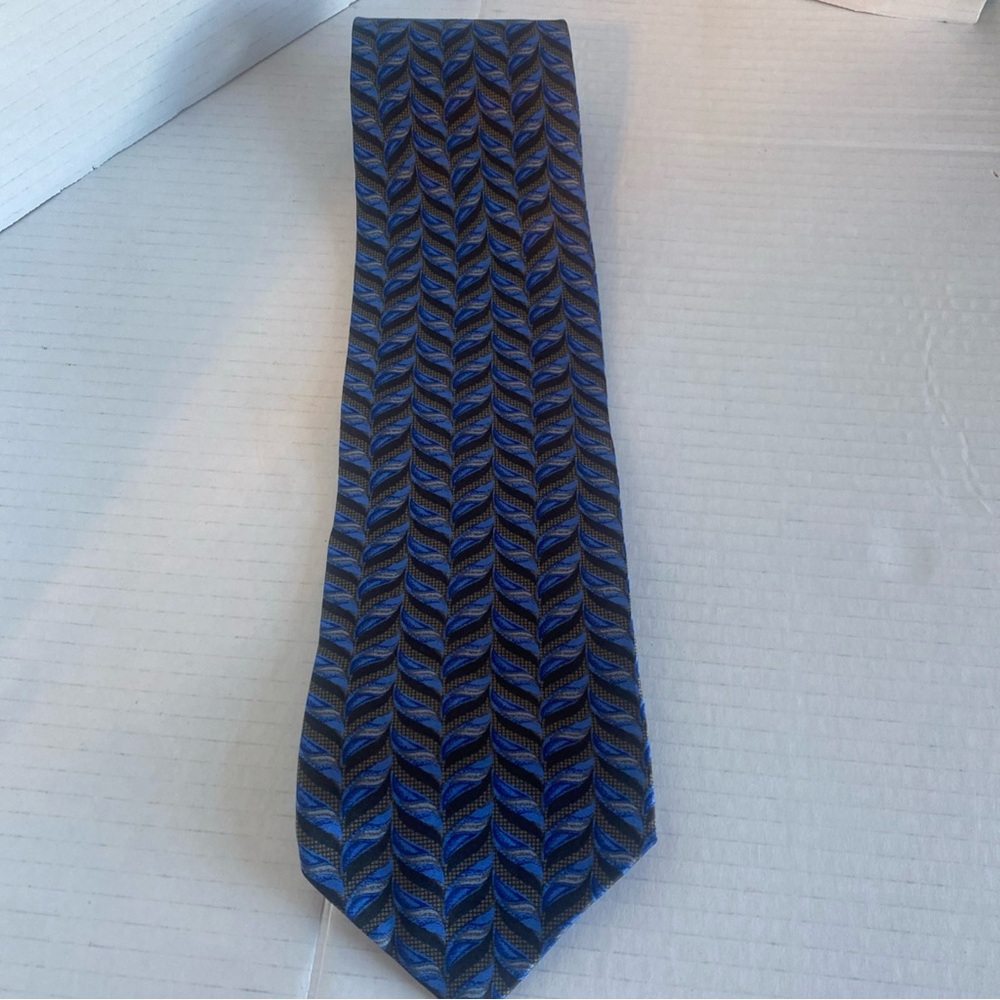 Elegant Blue and Black Men's Tie
